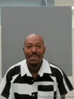 Mugshot of Carlos Lamont Martin booked in Sullivan County, Tennessee on August 28, 2026