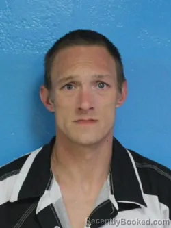 Mugshot of DONAVON WAYNE SHARP