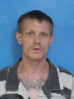 Mugshot of DUSTIN ERIC WHITE booked in Sullivan County, Tennessee on July 10, 2026