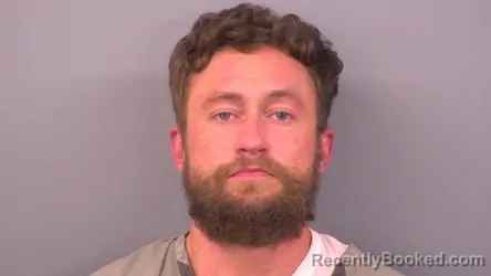 Mugshot of JOHNATHAN WINSTON LEE HILLIER booked in Sumner County, Tennessee on May 2, 2026