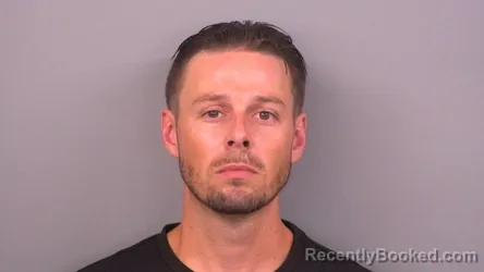 Mugshot of TRAVIS M MORRIS booked in Sumner County, Tennessee on July 13, 2026