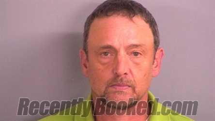 Mugshot of CHRISTOPHER WAYNE FRAZIER booked in Sumner County, Tennessee on April 25, 2026