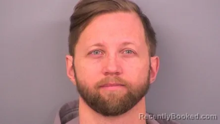 Mugshot of AARON J CLAUSSEN