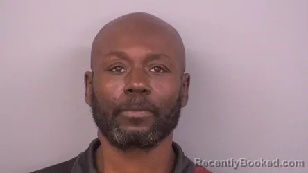 Mugshot of ROBERT ENEZIO JONES