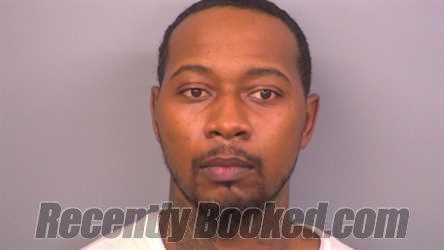 Mugshot of Theron Lamont Harvey booked in Sumner County, Tennessee on August 25, 2026