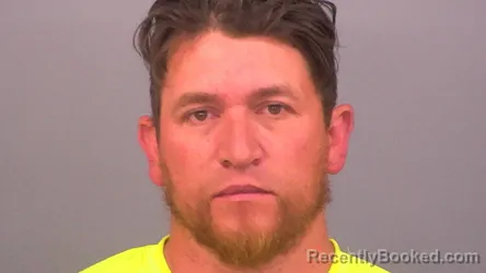 Mugshot of JOSE ROBERTO RAMIREZ CORDOVA