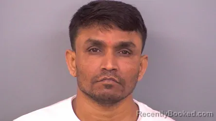 Mugshot of POPATJI THACKOR booked in Sumner County, Tennessee on April 24, 2026