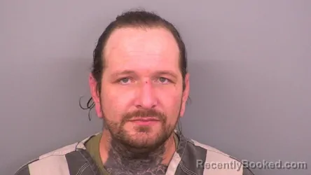 Mugshot of ROBERT JUSTIN HASTING booked in Sumner County, Tennessee on May 1, 2026