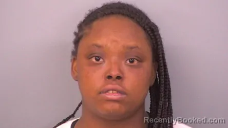 Mugshot of TARIYAH ALLEXZIAH PIERCE booked in Sumner County, Tennessee on May 14, 2026