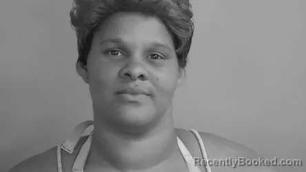 Mugshot of TRACI SHANIA SHAW booked in Sumner County, Tennessee on July 3, 2026