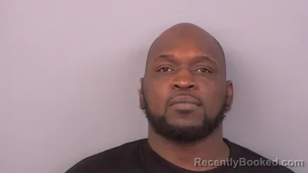 Mugshot of Andrew Hunter booked in Sumner County, Tennessee on August 26, 2026