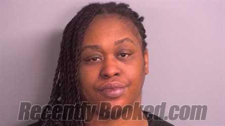Mugshot of JAQUETA DEVOE MCMURRY booked in Sumner County, Tennessee on August 4, 2026