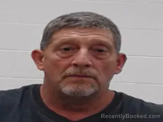 Mugshot of TIMOTHY EDWARD FRAZIER booked in Wayne County, Tennessee on April 6, 2026