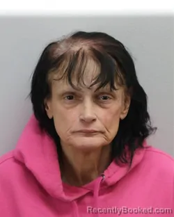 Mugshot of LOREEN LYNELLE PENDERGRASS