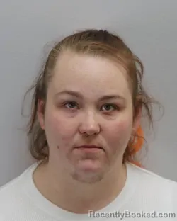Mugshot of MARANDA MARIE HOPPER