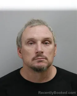 Mugshot of ERIC MICHAEL ROBERTS