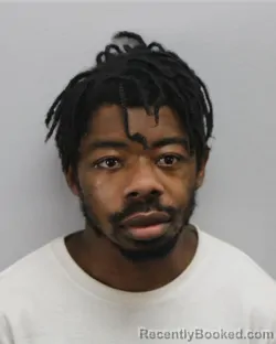 Mugshot of DASHAUN SHAKUR SIMMONS