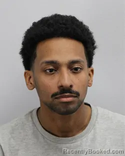 Mugshot of SAVIONUGH AHRMON CLINKSCALES booked in Virginia Beach County, Virginia on March 22, 2026