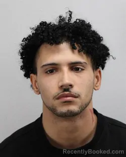 Mugshot of DESMOND TRAVANTI MURRAY booked in Virginia Beach County, Virginia on March 28, 2026