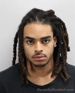 Mugshot of JALEN DESHAUN LILLY booked in Virginia Beach County, Virginia on March 31, 2026