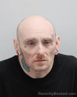 Mugshot of GARLAND TRAVIS HARRIS booked in Virginia Beach County, Virginia on April 5, 2026