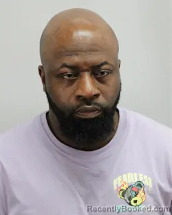 Mugshot of ROBERT JAMES PEARSON booked in Virginia Beach County, Virginia on April 5, 2026