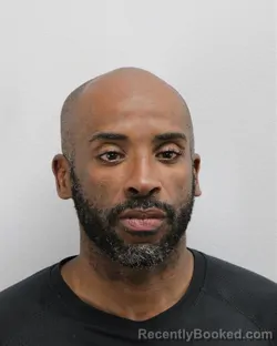 Mugshot of JAWAREE HOLMES booked in Virginia Beach County, Virginia on May 1, 2026