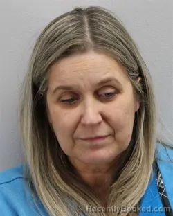 Mugshot of MARJORIE EVELYN DIVINCENZO booked in Virginia Beach County, Virginia on May 4, 2026