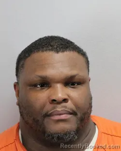 Mugshot of DELANIO MAURICE VICK booked in Virginia Beach County, Virginia on May 22, 2026