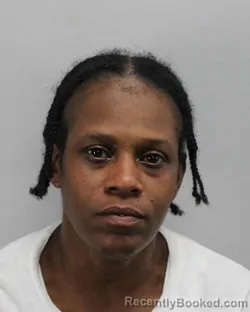 Mugshot of FELICIA RASHAUNDA MORRIS booked in Virginia Beach County, Virginia on June 17, 2026