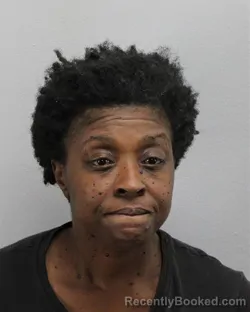 Mugshot of Shanda Shanel Robinson booked in Virginia Beach County, Virginia on August 22, 2026
