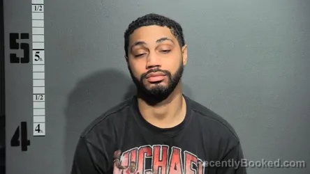 Mugshot of DAMONTE GRAYS booked in Suffolk County, Virginia on April 25, 2026