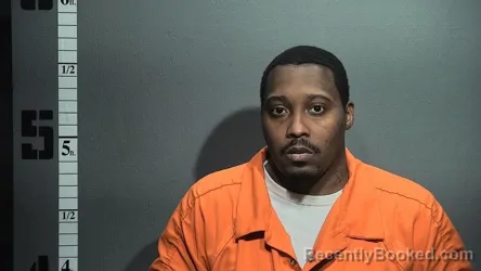 Mugshot of Dominique Keiontray Marsh booked in Suffolk County, Virginia on September 25, 2026