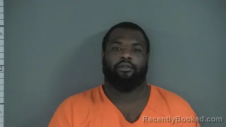 Mugshot of KELANI LEWIS