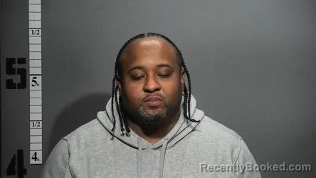 Mugshot of MAURICE HOLLOWAY