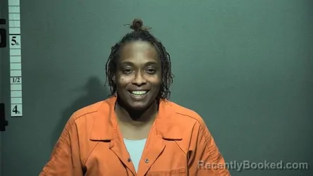 Mugshot of SADE MIANA DAVID