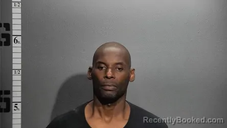 Mugshot of SHAWN MAURICE MITCHELL booked in Suffolk County, Virginia on May 1, 2026