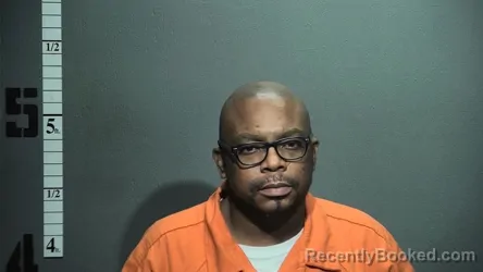 Mugshot of Sean Antonio Washington booked in Suffolk County, Virginia on September 21, 2026