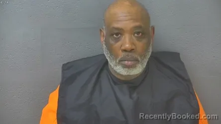 Mugshot of DESHAWN WILLIAM CHESTNUT