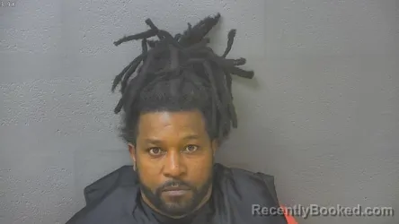 Mugshot of DWAYNE GLENNIS MARTIN