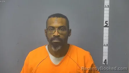 Mugshot of LIONEL TODD HENDERSON