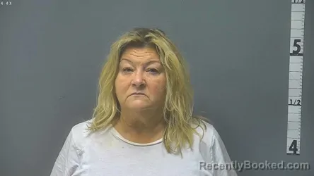 Mugshot of AMBER LYNN DAVIS