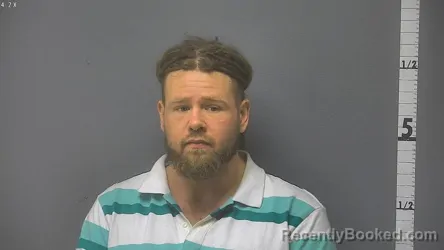 Mugshot of MATTHEW WAYNE DAVIS