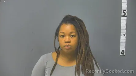 Mugshot of UNIQUA LASHE STINNIE booked in Waynesboro County, Virginia on June 5, 2026