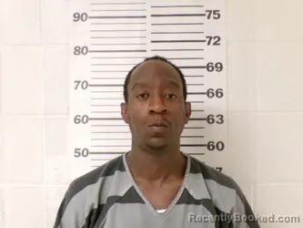 Mugshot of ARMOND JAMAL ROBERTS