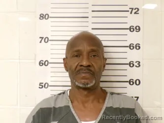 Mugshot of CEDRIC RAY LOWE