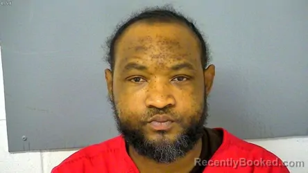 Mugshot of Mortez Lashaun Graves booked in Williamsburg County, Virginia on September 30, 2026