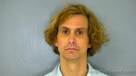 Mugshot of MICHAEL PATRICK MAKSIMOWICZ booked in Williamsburg County, Virginia on April 17, 2026