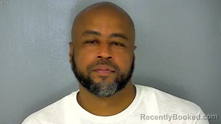 Mugshot of TAURUS ANTJUAN BUTTS