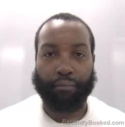 Mugshot of Donelle Darrelle Felder